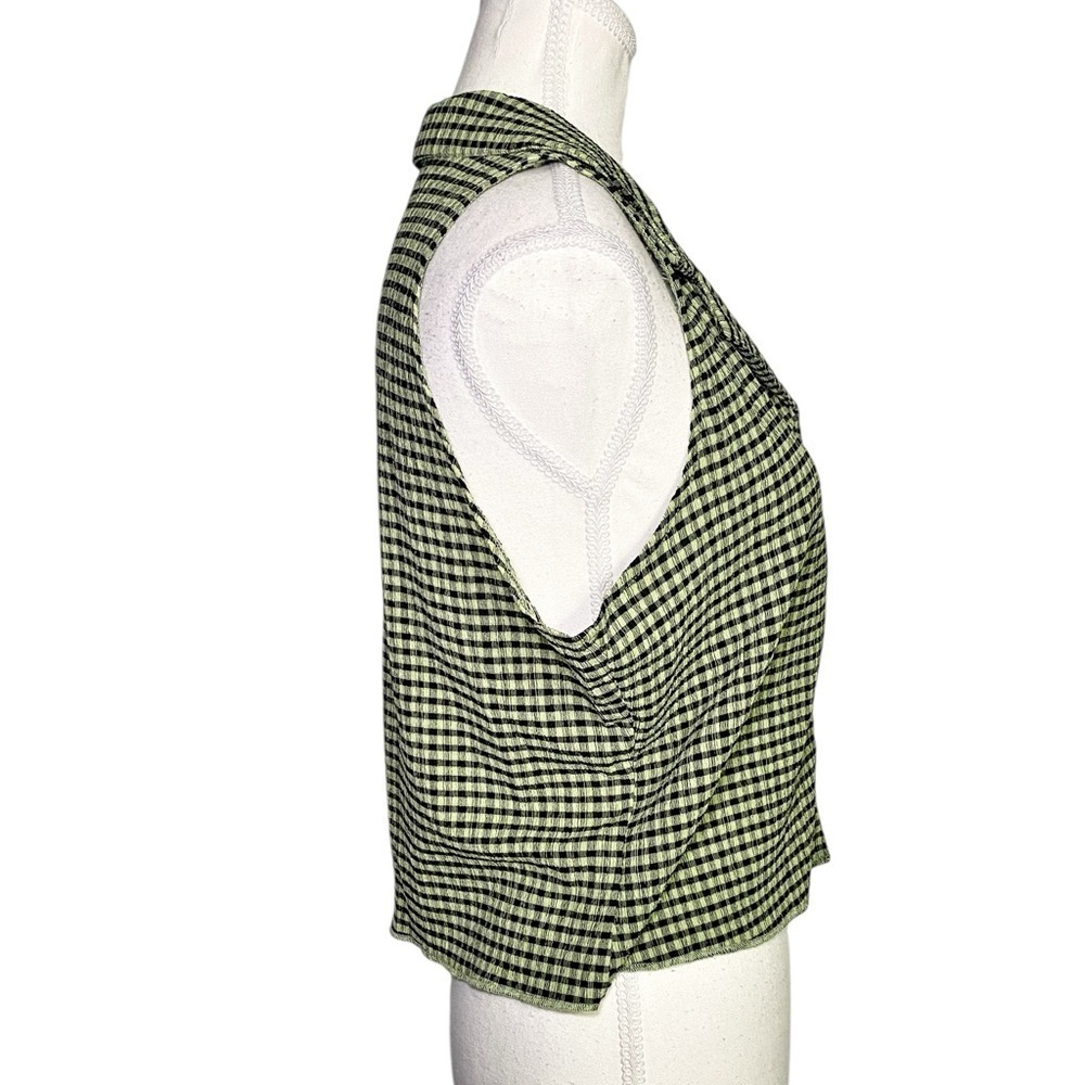 Dazy Green and Black Gingham Sleeveless Button Down Women's Top - Picture 3 of 12